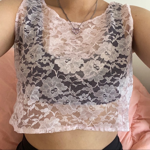 Floral Lace Cropped Top - Picture 2 of 3